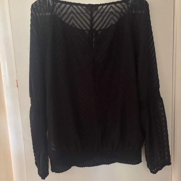 Sheer long sleeve blouse from Laundry by Shelli Segal - Picture 4 of 10